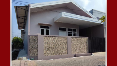 Rumah Dijual di Tanah Mas, Semarang, LB 120m², Harga Kompetitif!