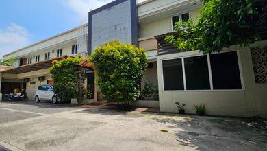 Jual Rumah Megah Luas 1044 m2 Kawasan Lamper, Semarang