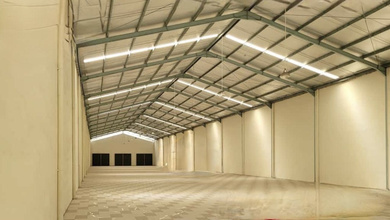 Gudang Besar Siap Pakai di Arteri Yos Sudarso Semarang