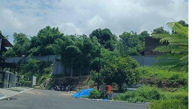 Dijual Kavling 422 m2 Area Komplek Mewah Candi Golf
