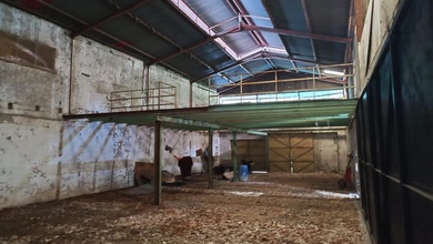 Gudang Tengah Kota di Sidodadi Semarang