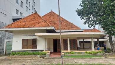 Rumah Area Premium Semarang Tengah, Semarang - Harga Terbaik 62 Miliar