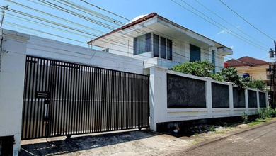 Rumah Area Luxury Bukit Sari, Semarang - Harga Terbaik 4,5 Miliar