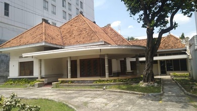 Hunian Mewah di Semarang Tengah, Semarang, 6 KT, LT 1240m²