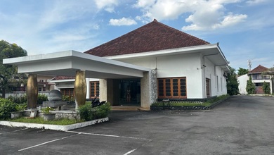 Tempat Usaha Strategis Di Gajahmada Semarang