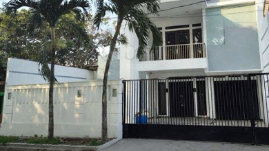 Rumah Area Premium Gajah Mungkur, Semarang - Harga Terbaik 5,7 Miliar