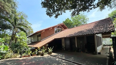 Penawaran Eksklusif, rumah Mewah di Srondol, Semarang, LB 786m²