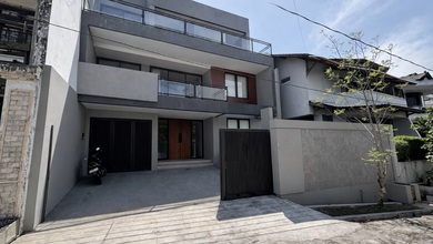 Rumah Sewaan Murah di Bukit Sari, Semarang, 4 KT, Harga 225 Juta /tahun