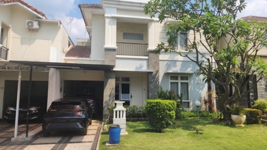 Rumah Tengah Kota di Graha Padma Semarang