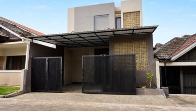 Promo Rumah di Puri Anjasmoro, Semarang, LB 288m², Harga 1,8 Miliar