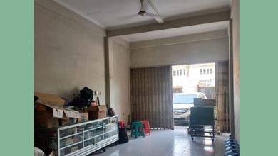Dijual Ruko di Lokasi Premium Peluang Pasar Besar di Gajah Semarang Unfurnished