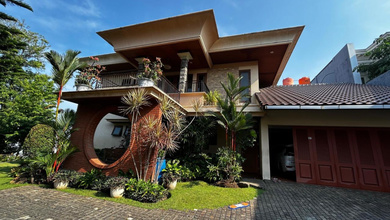 Hunian Prestisius di Kawasan Bukit Sari, Semarang, LB 542m², Harga 18 Miliar