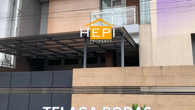 Jual Rumah Megah Luas 231 m2 Kawasan Gajah Mungkur, Semarang