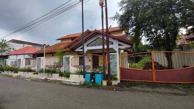 Rumah Premium area Banyumanik, Semarang, Luas 200 m2