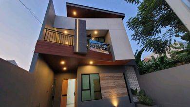 Jual Rumah Cantik LT 150 m2 area Semarang Barat, Semarang