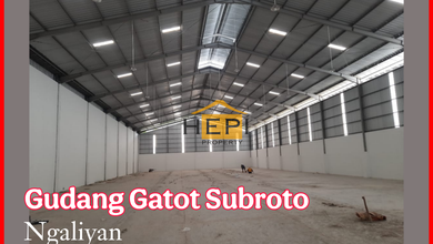 Gudang Baru Di Kic Gatot Subroto Parkir Luas