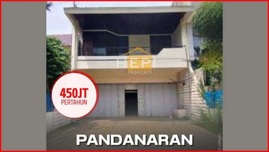 Ruko 2Lt Parkir Luas di Pandanaran Tengah Kota