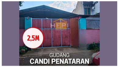 Gudang Kecil Di Candi Penataran Dekat Gatsu