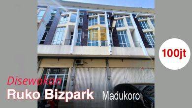 Ruko 2lt Di Bizpark Area Parkir Luas Di Madukoro Bizpark