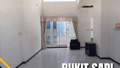 Rumah 1Lt Murah di Bukit Sari Perlu Renovasi
