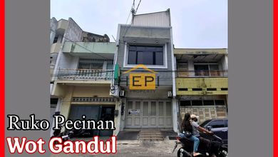 Ruko Lokasi Premium Untuk Kuliner Siap Pakai