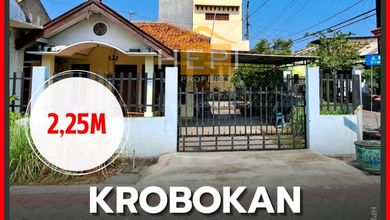 Properti Siap Pakai di Area Semarang Barat, Semarang, LT 298m²