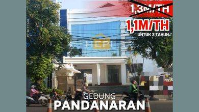 Gedung Bagus Di Jalan Utama Semarangsiap Pakai