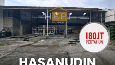 Gudang Dekat Pelabuhan Di Hasanudin Raya