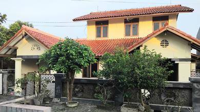 Rumah Dijual di Manyaran, Semarang, LB 300m², Harga Terbaik!