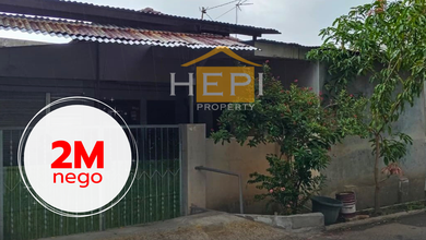 Kesempatan Rumah di Semarang Barat, Semarang, LB 180m², Harga 2 Miliar