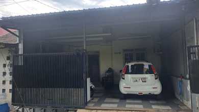 Kesempatan Rumah di Semarang Barat, Semarang, LB 150m², Harga 810 Juta