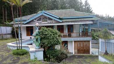 Hunian Prestisius di Kawasan Bumijawa, Tegal, LB 363m², Harga 3 Miliar