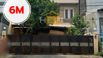 Rumah Area Premium Manyaran, Semarang - Harga Terbaik 6 Miliar