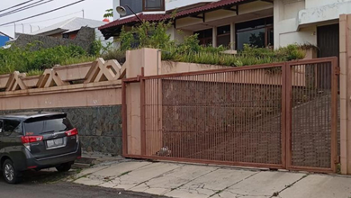 Rumah Area Luxury Gajah Mungkur, Semarang - Harga Menarik 30 Miliar