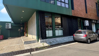 Ready to Use Ruko Usaha di Pleburan Semarang dengan Luas Bangunan 500m2