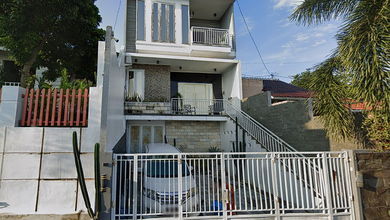 Rumah Dijual di Ngaliyan, Semarang, LB 250m², Harga Terbaik!