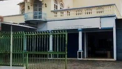 Gedung Komersil Lokasi Oke 600m2 Dijual di Semarang Timur
