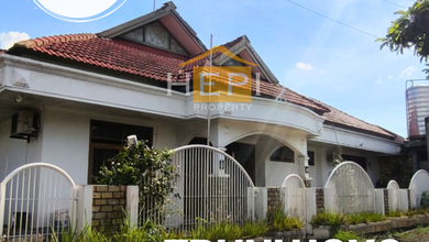 Rumah Elite di Kawasan Banyumanik, Semarang, LB 450m², Harga 15 Miliar