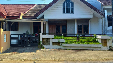 Jual Rumah Siap Huni area Semarang Barat, Semarang, Luas 135 m2