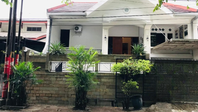 Rumah Dijual di Semarang Barat, Semarang, LB 242m², Harga Kompetitif!