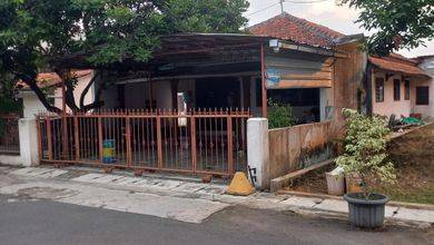 Rumah Modern di Srondol, Semarang, LT 200 m2