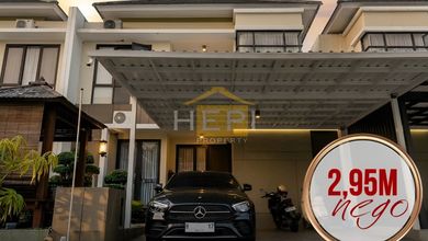 Penawaran Eksklusif, rumah Prestisius di Semarang Barat, Semarang, LB 162m²