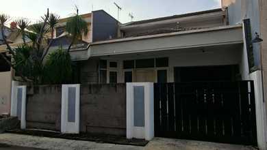 Jual Rumah Cantik LT 180 m2 di Semarang Tengah, Semarang
