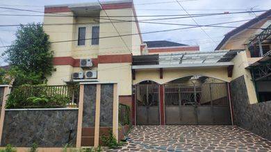 Rumah Modern Luas 240 Jual area Semarang Utara, Semarang