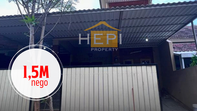 Kesempatan Rumah di Semarang Barat, Semarang, LB 200m², Harga 1,5 Miliar
