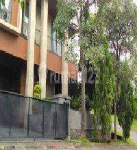 Rumah Premium di Candi Golf, Semarang, Luas 350 m2