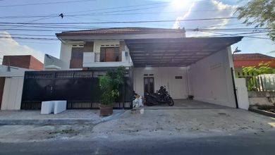Jual Rumah Megah LT 232 m2 Area Banyumanik, Semarang