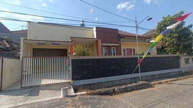 Jual Rumah Eksklusif Luas 256 m2 Kawasan Semarang Barat, Semarang