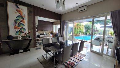 Jual Rumah Cantik LT 687 m2 di Banyumanik, Semarang