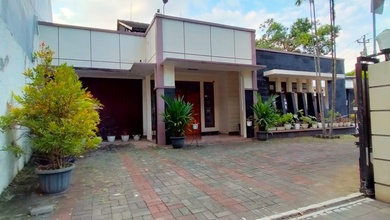 Rumah Mewah di Semeru, Semarang, 7 Kamar Tidur, LT 850m²